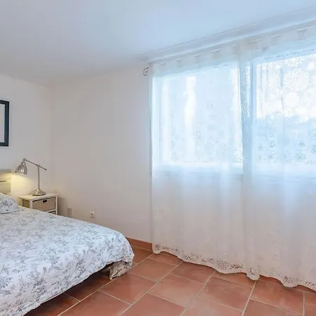 Apartment Le Pin Parasol - 2 Pieces Avec Piscine 4 Personnes + Bebe