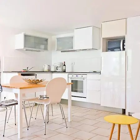 Apartment Le Pin Parasol - 2 Pieces Avec Piscine 4 Personnes + Bebe