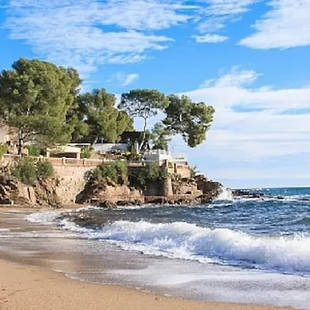 Le Pin Parasol - 2 Pieces Avec Piscine 4 Personnes + Bebe * Saint-Raphael (Var)