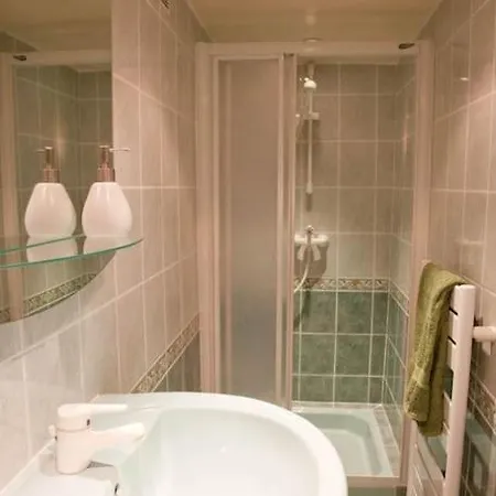Apartment Le Pin Parasol - 2 Pieces Avec Piscine 4 Personnes + Bebe Saint-Raphael (Var)