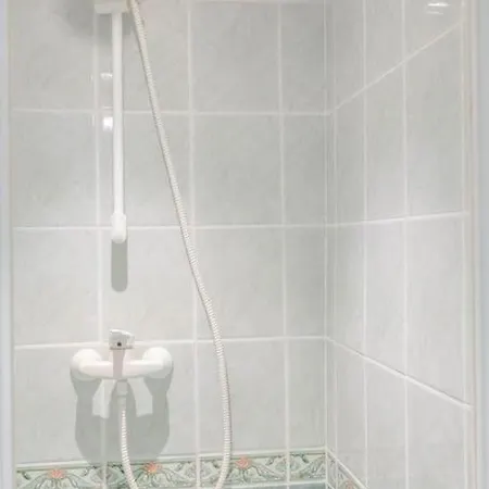 Le Pin Parasol - 2 Pieces Avec Piscine 4 Personnes + Bebe Lejlighed *