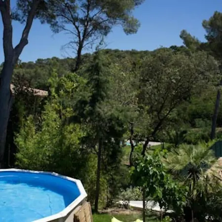Le Pin Parasol - 2 Pieces Avec Piscine 4 Personnes + Bebe